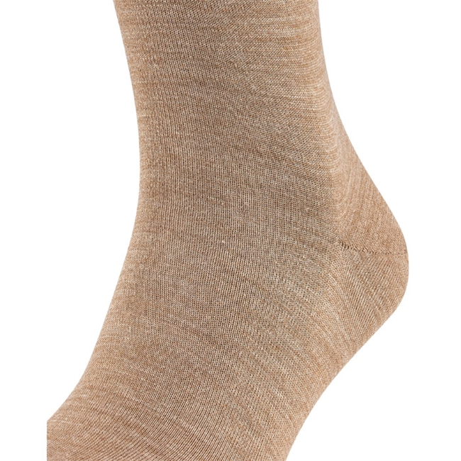 Virgin Wool Sokker fra Falke i Beige