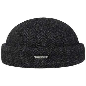 Lækker uld herringbone beanie i grå fra Stetson.