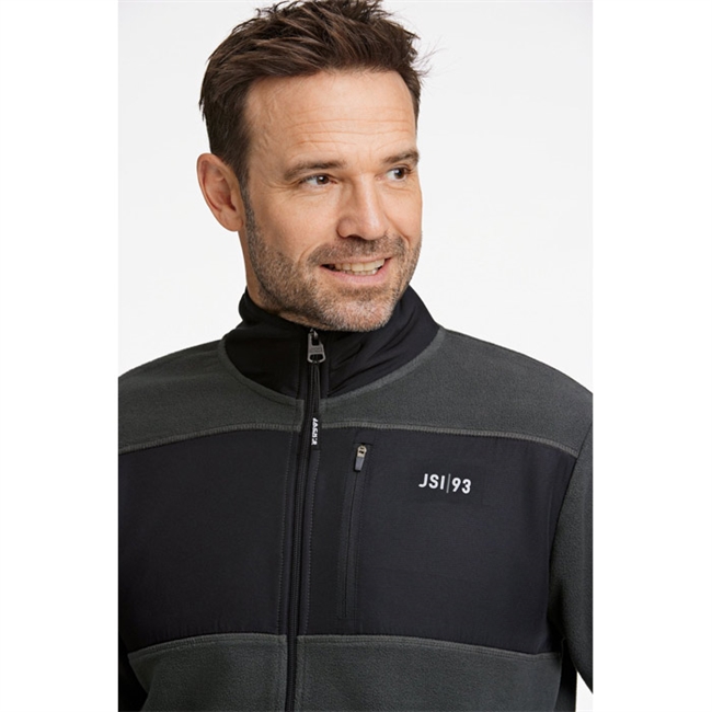 Let grøn fleece jakke fra Jack\'s.