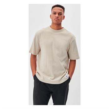 Stilrent Matinique T-Shirt i Lys Beige