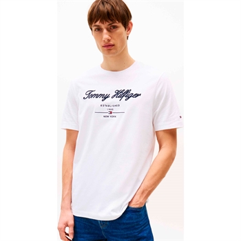 Lækker hvid t-shirt fra Tommy Hilfiger med logo