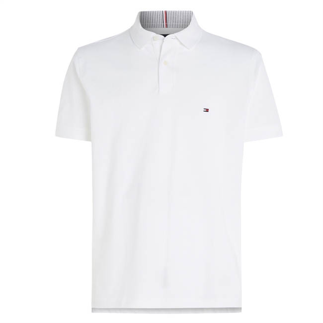 Klassisk Hvid Polo fra Tommy Hilfiger med lille logo.