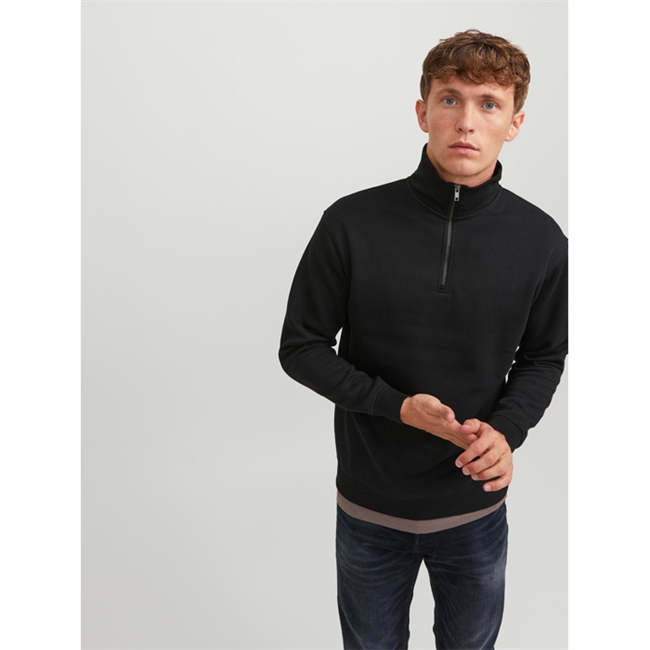 Lækker sort half-zip sweatshirt fra Jack & Jones.