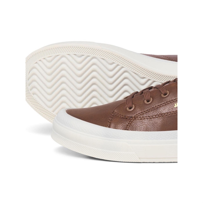 Smarte sneakers i cognac farve fra Jack & Jones.