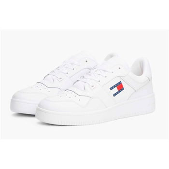 Smart hvid basket sneaker med logo fra Tommy Hilfiger.