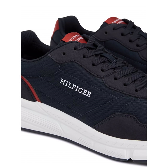 Smart blå runner sneaker fra Tommy Hilfiger.