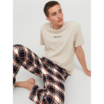 Smarte og behagelige ternet pyjamas bukser fra Jack & Jones.